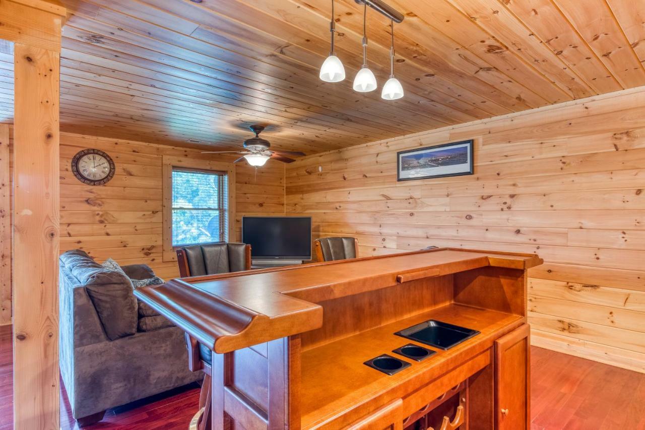 Majestic Lakefront Lodge Sevierville Exterior foto