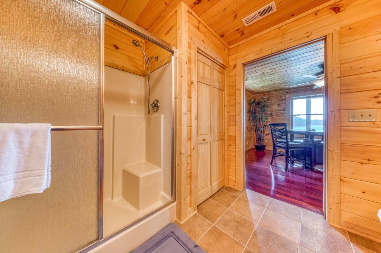 Majestic Lakefront Lodge Sevierville Exterior foto