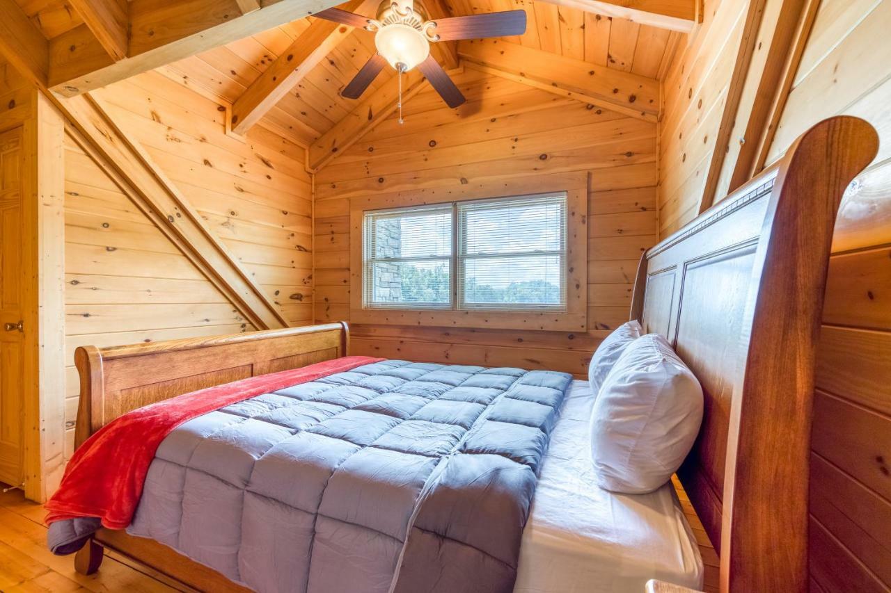 Majestic Lakefront Lodge Sevierville Exterior foto