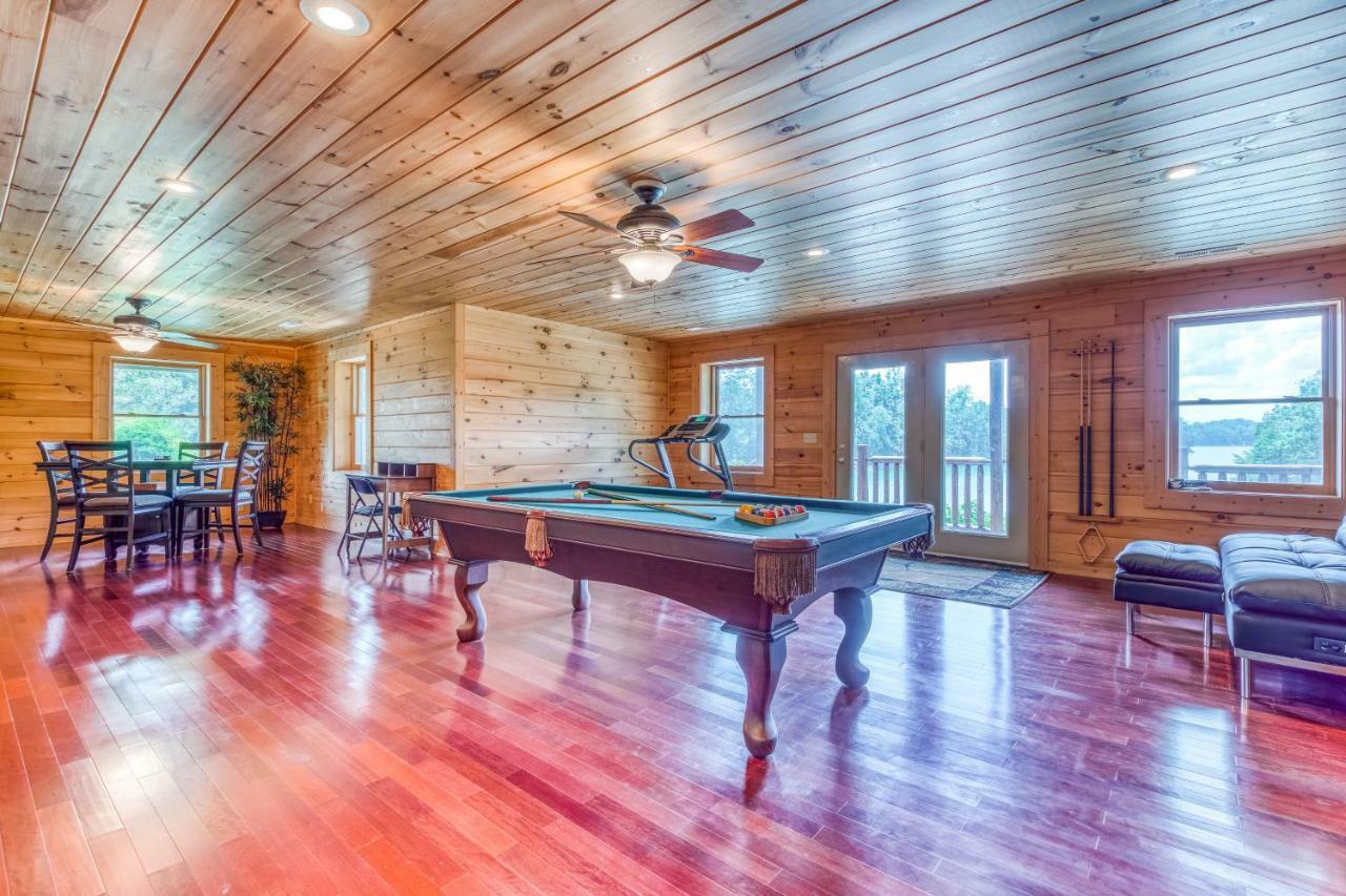 Majestic Lakefront Lodge Sevierville Exterior foto